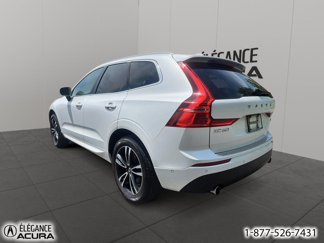 2018 Volvo XC60 Momentum | A8910 White Granby - photo #6