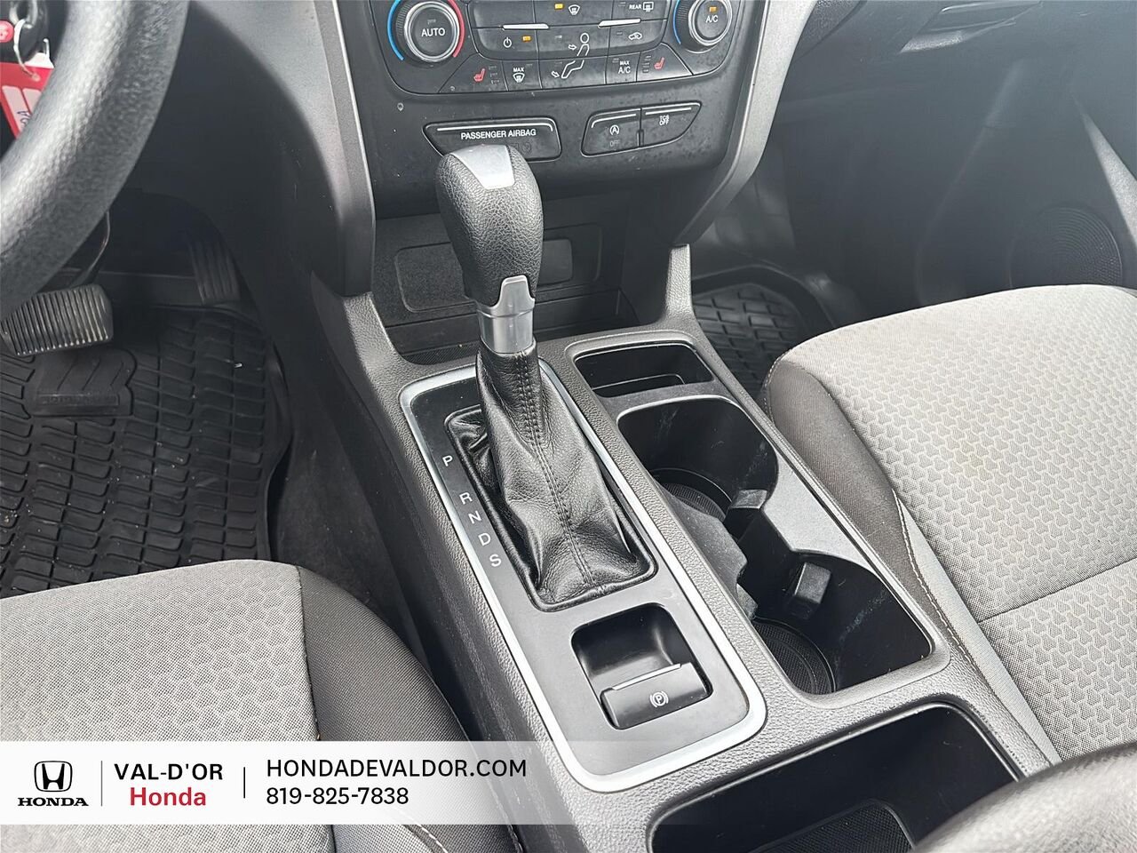 2017 Ford Escape 4 portes SE, Traction avant Orange Val-d'Or - photo #10