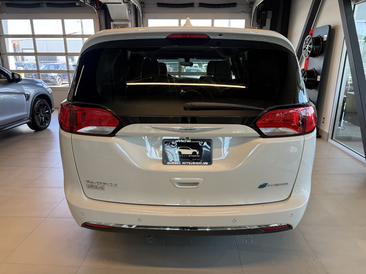 Chrysler Pacifica Hybrid 2020 Beige Saint-Eustache - photo #4