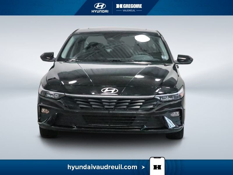 Hyundai Elantra PREFERRED +TECH TOIT OUVRANT CERTIFIÉ 5.99% 2025 Noir