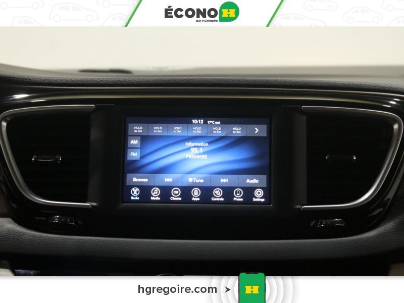 2021 Chrysler Grand Caravan Black Blainville - photo #19