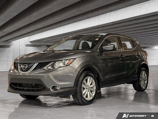 2018 Nissan Qashqai AWD SV CVT, new brakes, new tires and new shield. Grey