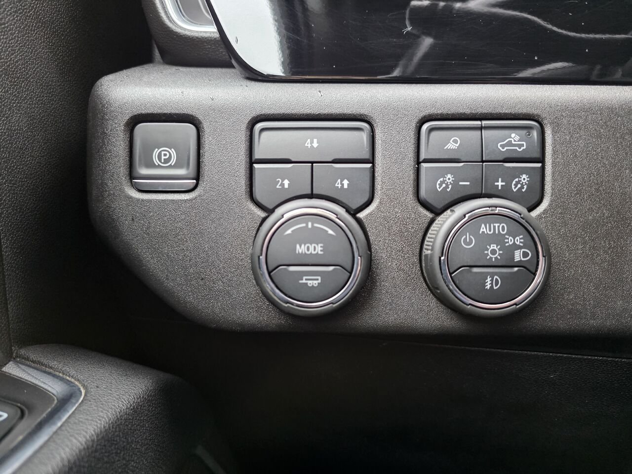 Chevrolet Silverado 2500HD LT TrailBoss 4X4 2025 Vert Mont-Laurier - photo #24