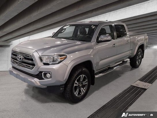 2017 Toyota Tacoma Limited, well maintained, full mechanical reconditioning, V6 Silver