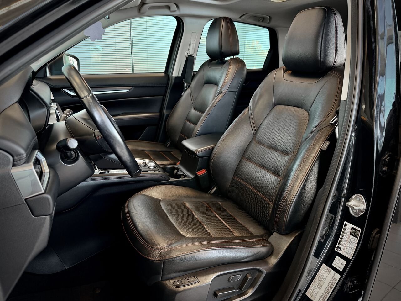 2022 Mazda CX-5 Black Notre-Dame-des-Prairies - photo #16