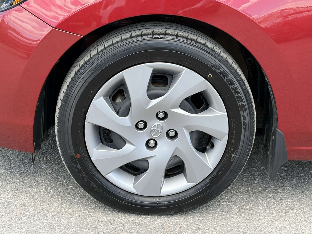 2020 Toyota Yaris Red Gatineau - photo #9