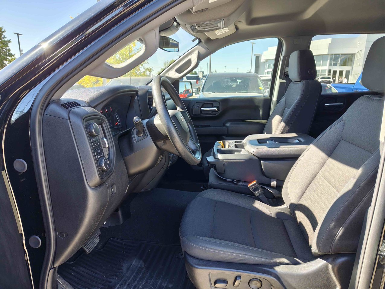 2025 Chevrolet Silverado 1500 4WD Crew Cab 147 Custom Black Sherwood Park - photo #7