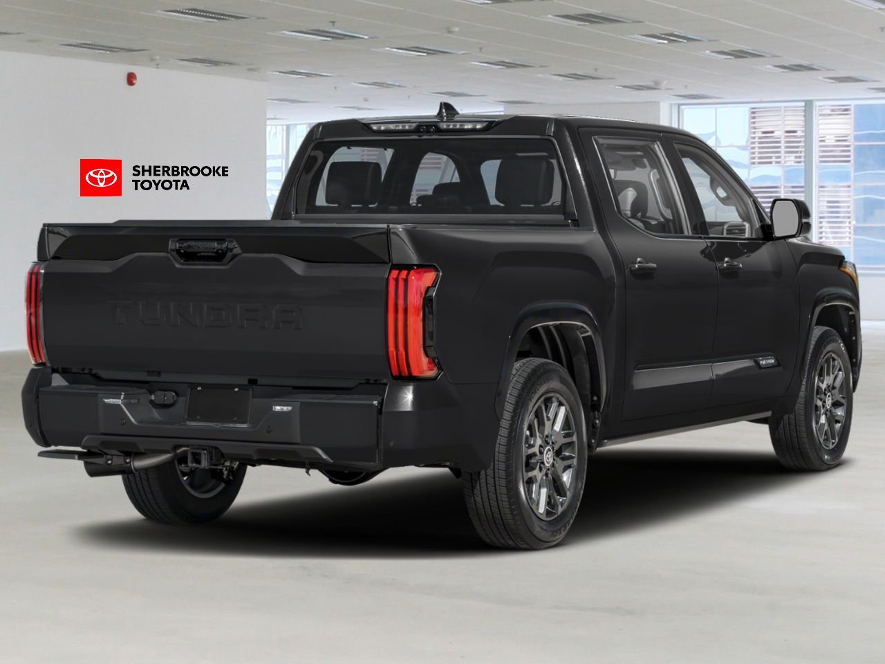 Toyota TUNDRA 4X4 Platinum hybride CrewMax 4x4 2026 Noir Sherbrooke - photo #2