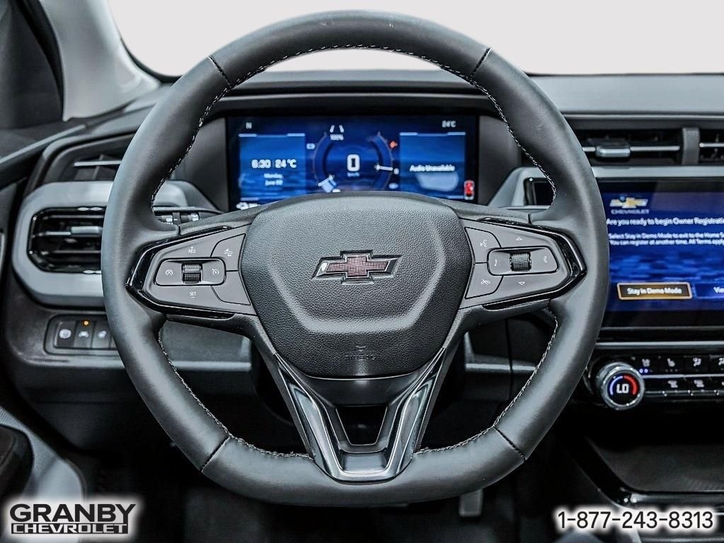 Chevrolet Bolt RS 4 portes TA | 27-0186 2027 BLANC SOMMET Granby - photo #10