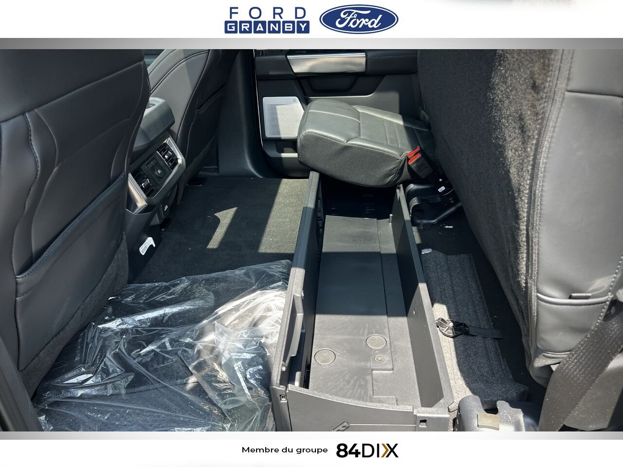 Ford Super Duty F-250 SRW 2025 Blanc Granby - photo #38