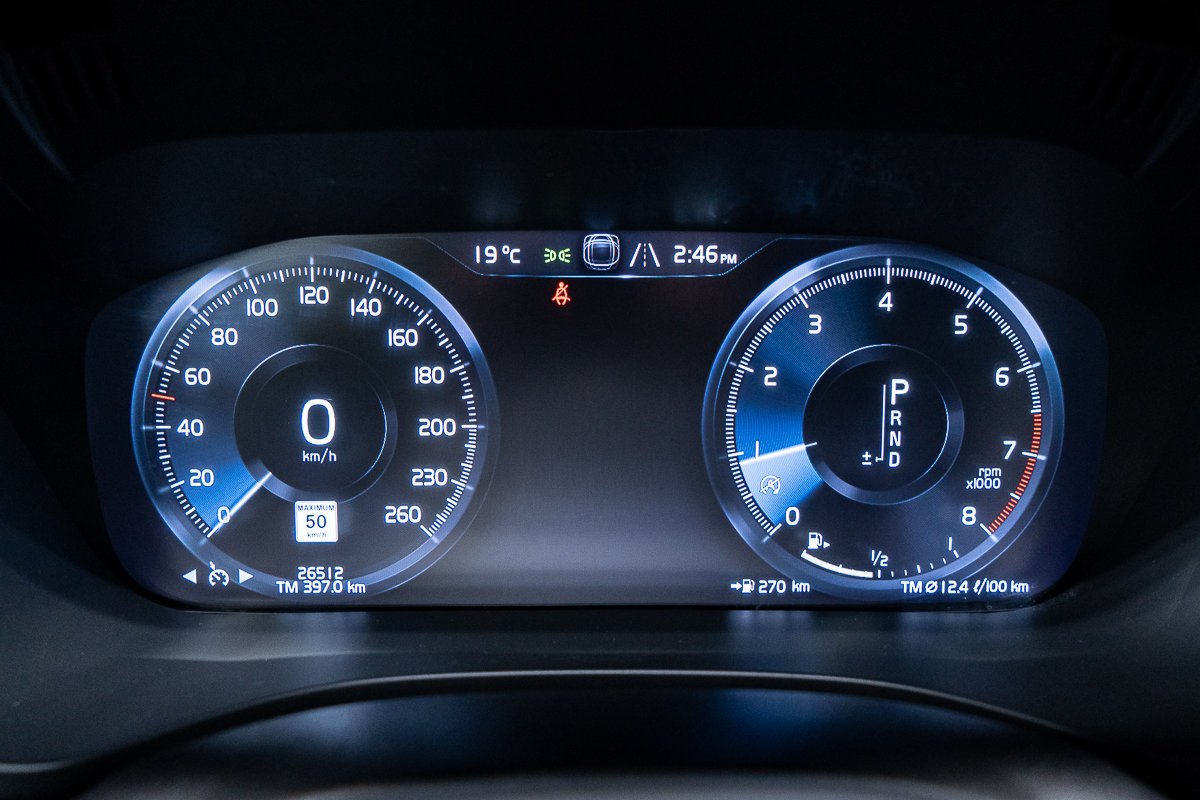 2020 Volvo XC60 T6 MOMENTUM PLUS Grey Montreal - photo #18