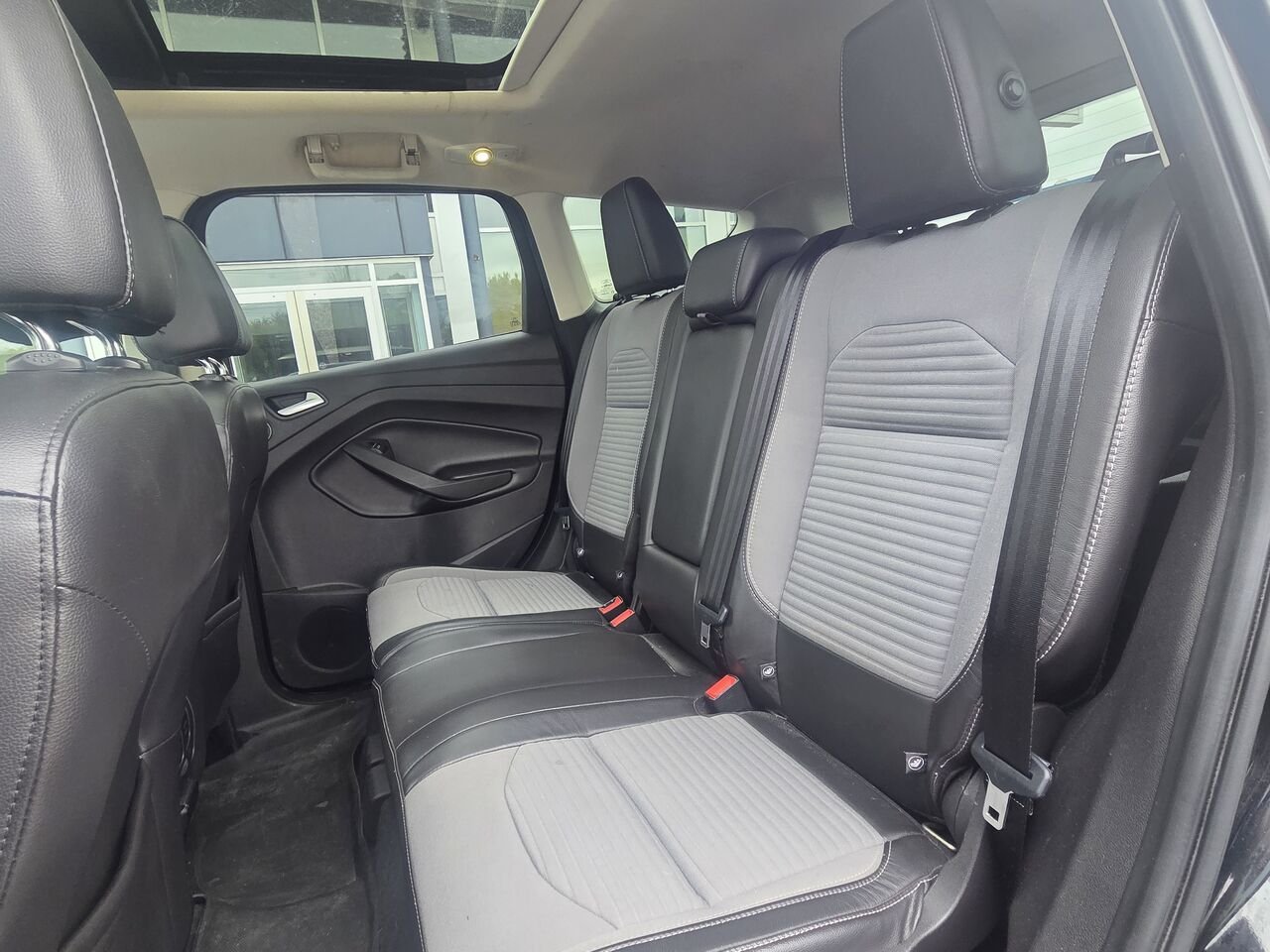 Ford Escape Titanium 2017 Noir Granby - photo #12