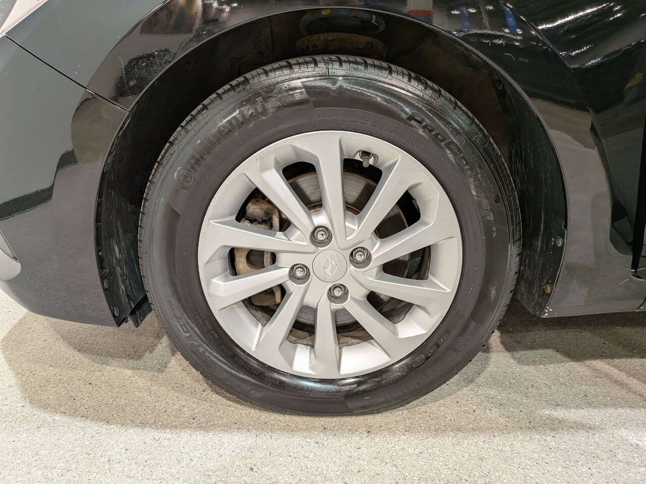2020 Hyundai Accent 5 Door Preferred IVT Black Val-David - photo #32