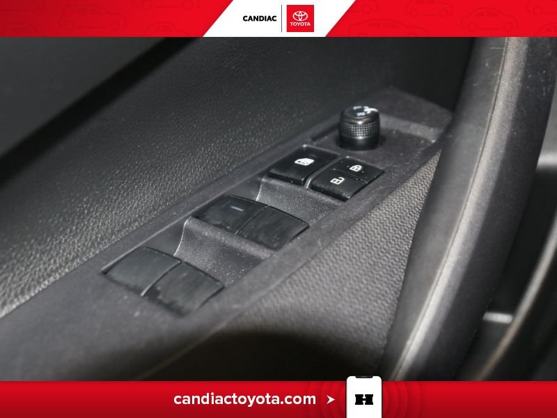 2023 Toyota Corolla Silver Laval - photo #17