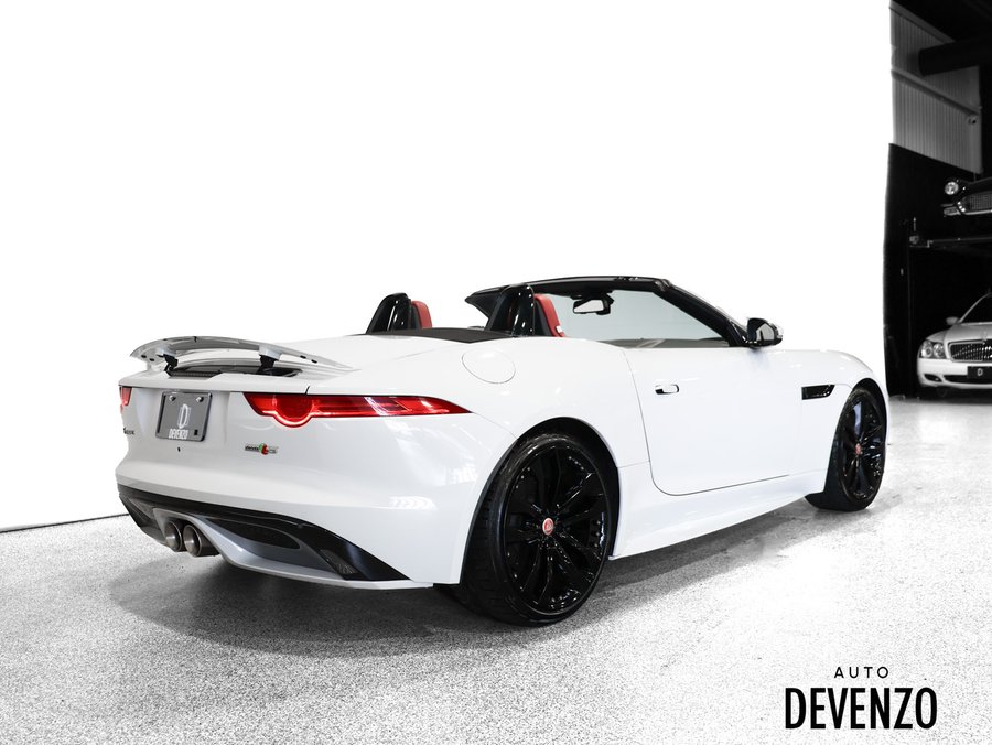 2016 Jaguar F-TYPE 2016 White