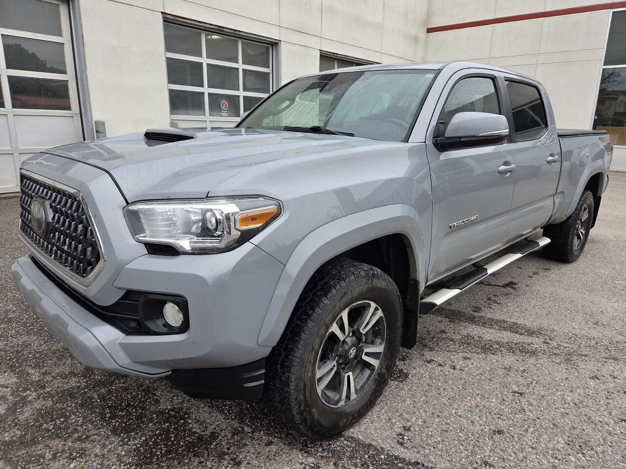 Toyota TACOMA TRD SPORT 2018 Gris Mont-Laurier - photo #0