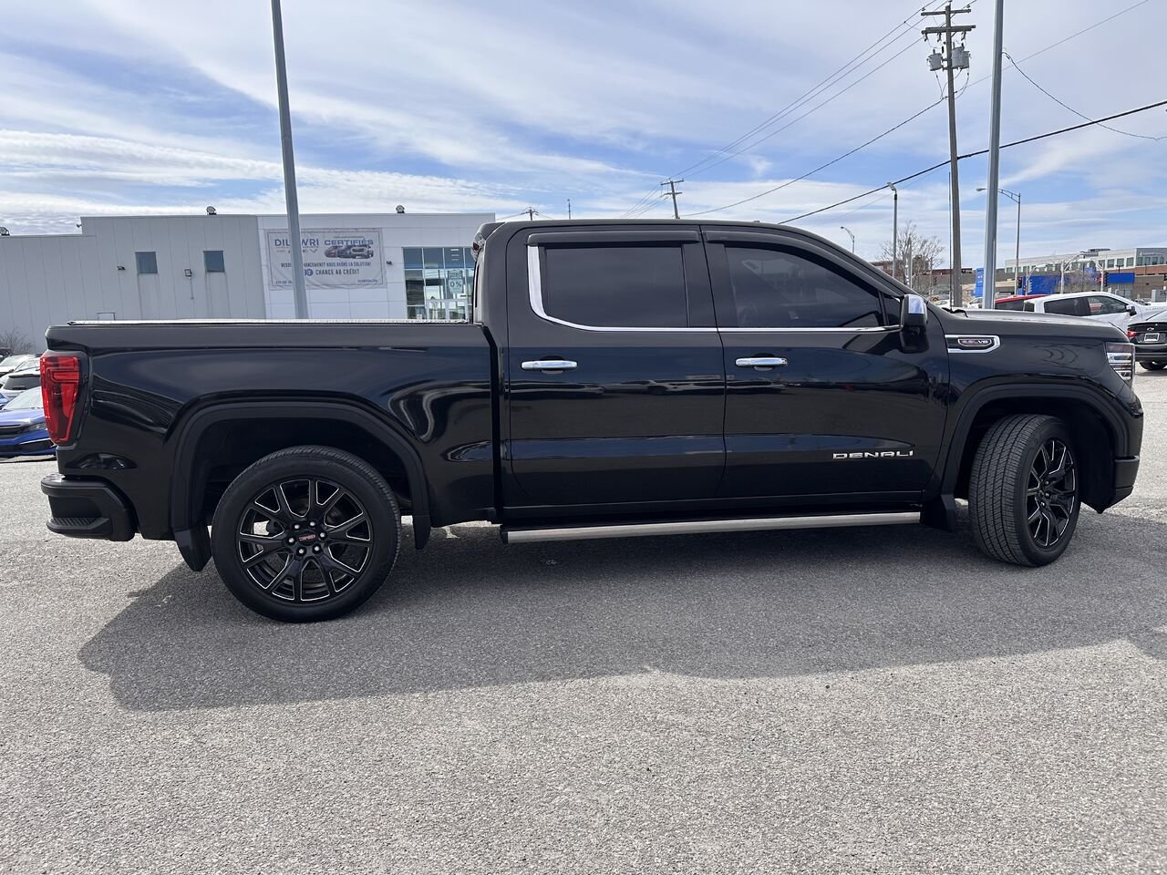 GMC SIERRA K1500 DENALI Denali cabine multiplace 4RM 147 po 2023 Noir Gatineau - photo #24