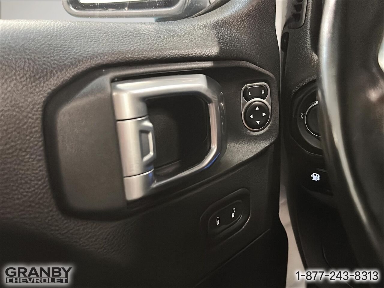 Jeep Wrangler 4xe Unlimited Sahara | 26-0776A 2022 Blanc Granby - photo #12