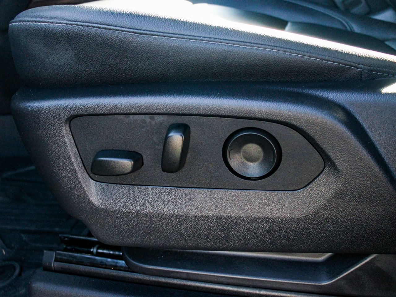 2024 GMC Sierra 1500 4WD Crew Cab 147 Elevation Black Sherwood Park - photo #14