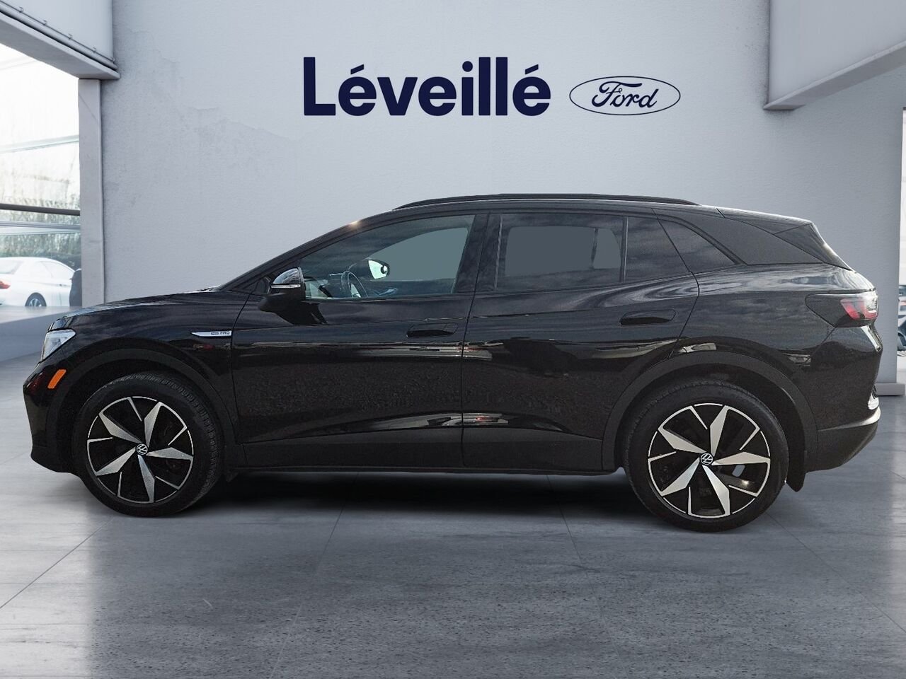 Volkswagen ID.4 W5541A | Pro AWD avec SK à batterie ** UN PROPRIO ** CARFAX CLEAN ** 2023 Noir Saint-Jérôme - photo #4