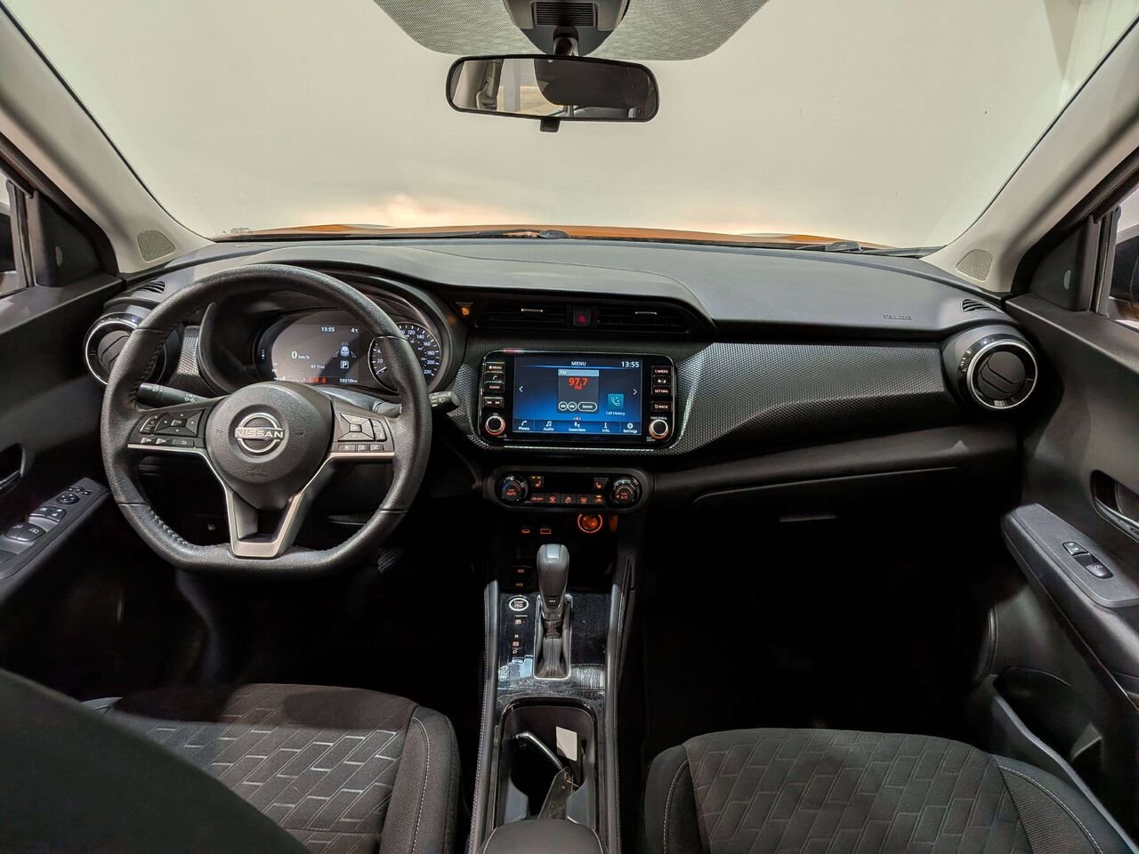 Nissan Kicks 2024 Orange Val-David - photo #11