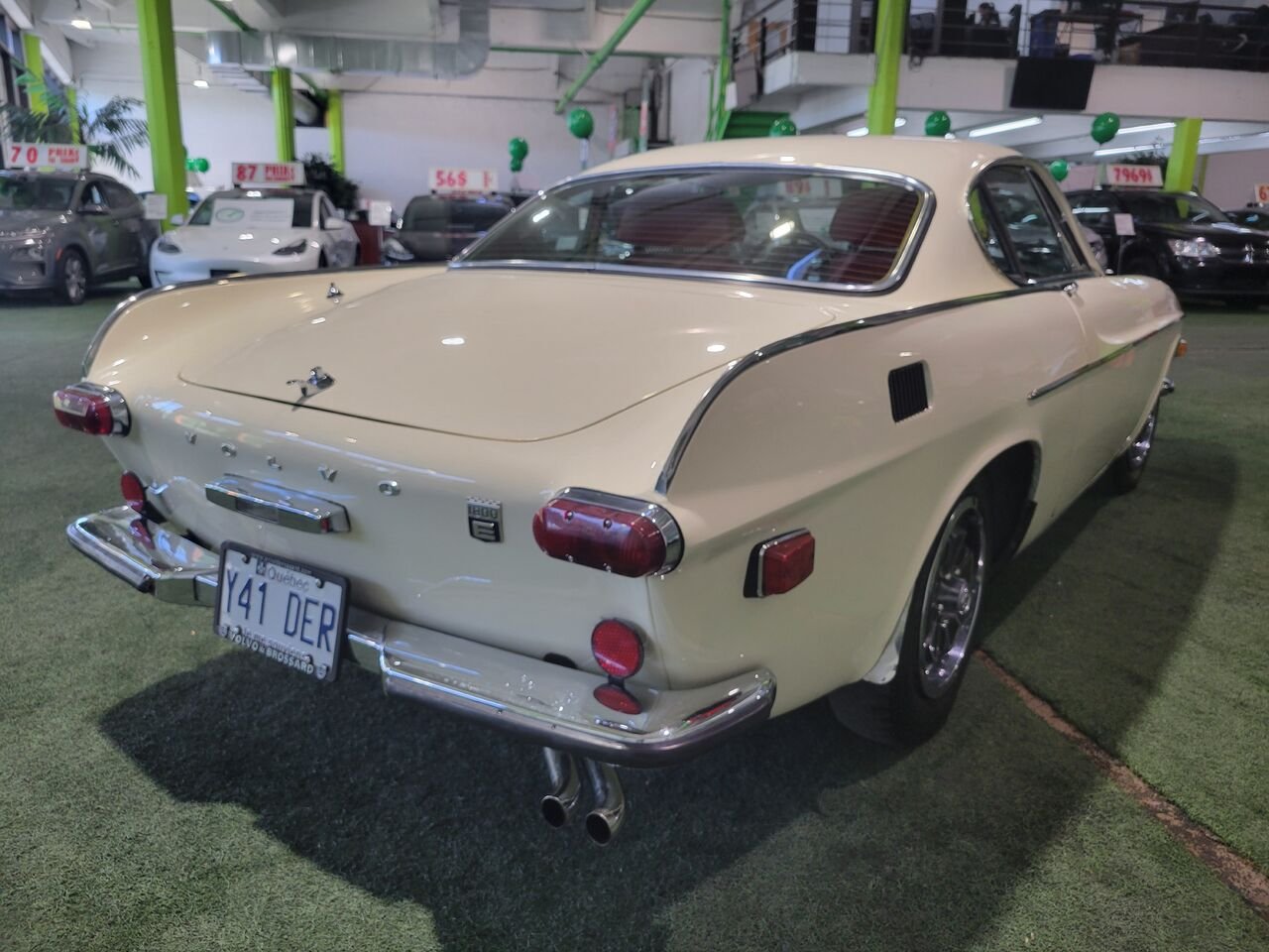 1970 Volvo P1800e Beige  - photo #5