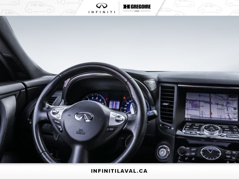 2017 Infiniti QX70 Saint-Eustache - photo #22