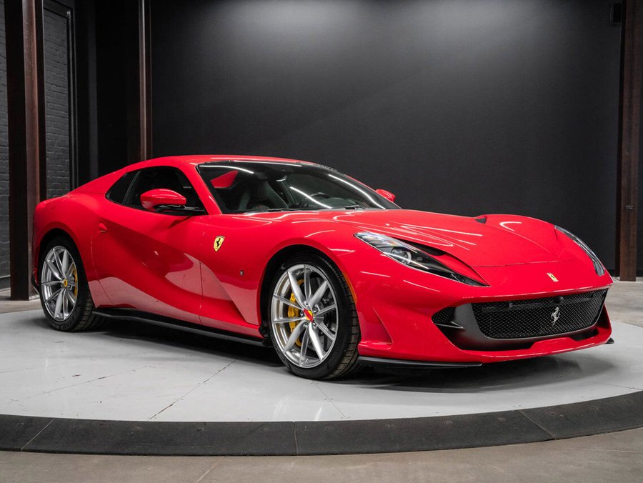 2021 Ferrari 812 GTS 2021 Red