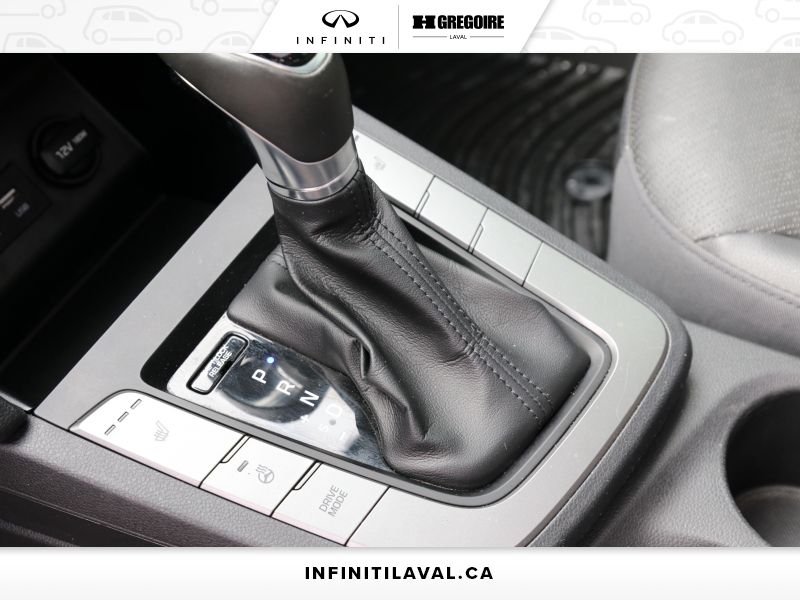 Hyundai Elantra IT2511 | Luxury CUIR TOIT MAGS 2020 Laval - photo #18