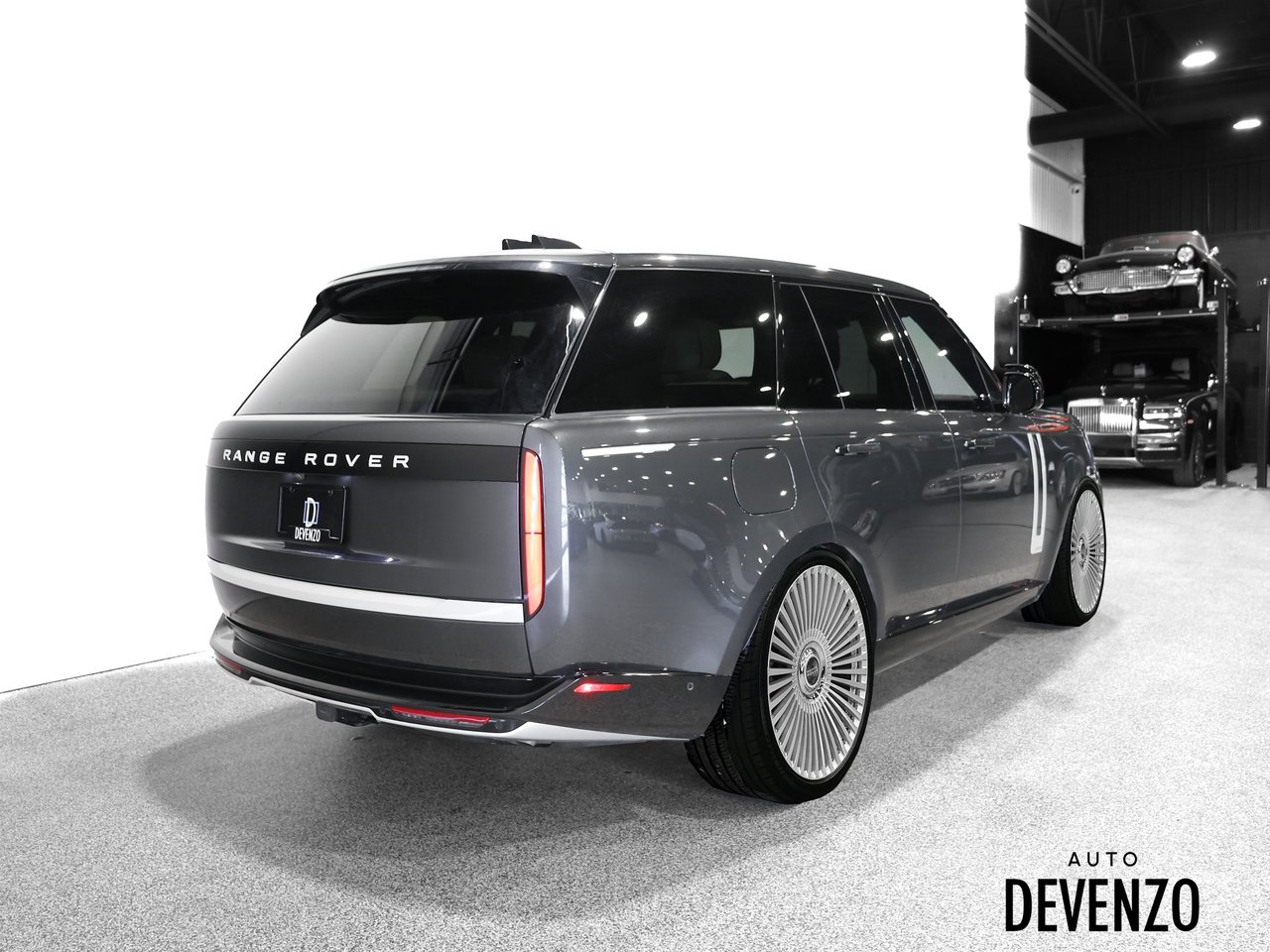 2024 Land Rover Range Rover Grey Saint-Eustache - photo #4