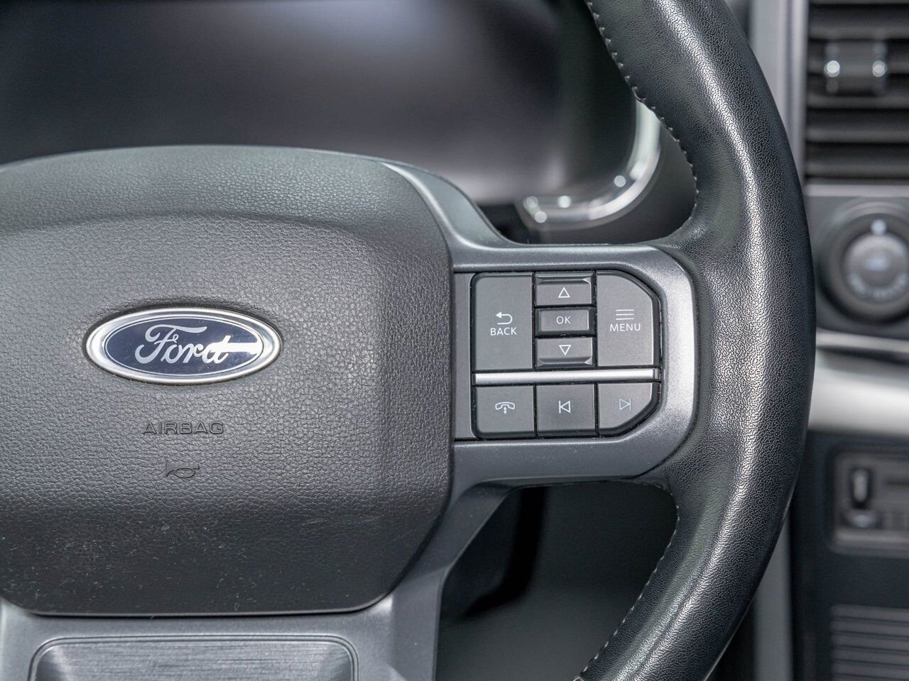 Ford F-150 Lightning XLT CREW 4X4 *NAV* GR REMORQ MAX CAM 360 CARPLAY 2023 Noir Saint-Jérôme - photo #15