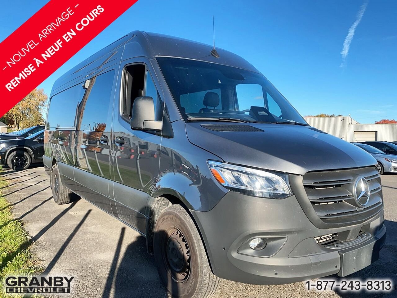 Mercedes-Benz Sprinter fourgonnette utilitaire 2500 4 cyl. en ligne diesel toit surélevé 170 po | 27-0266A 2025 Gris Granby - photo #2