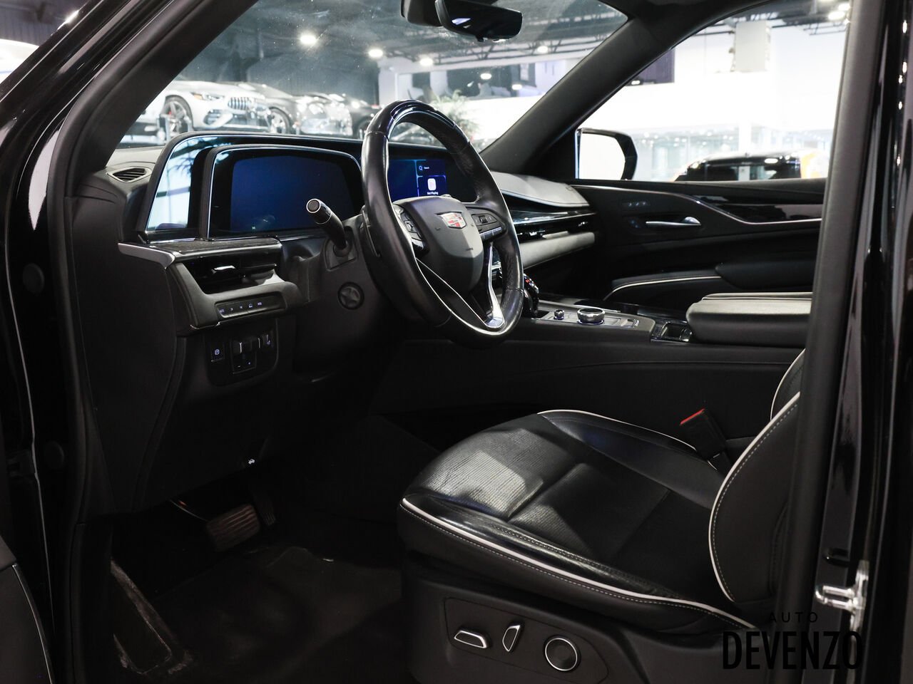 2024 Cadillac Escalade Black Saint-Eustache - photo #11