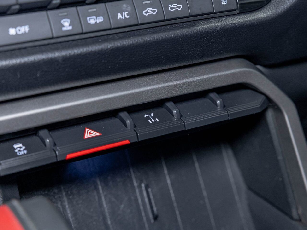 Toyota Tundra TRD OFF ROAD 4X4 V6 *NAV* SIÈGES CHAUFF CARPLAY 2024 Noir Saint-Jérôme - photo #27