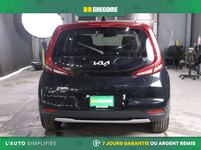 2022 Kia Soul Black Blainville - photo #5
