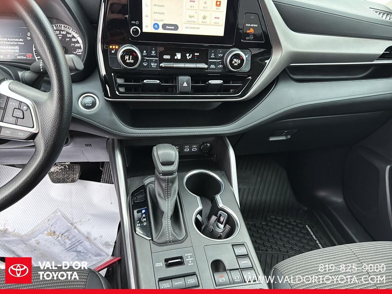 2024 Toyota Highlander AWD LE AWD Magnetic Grey Metallic Val-d'Or - photo #11