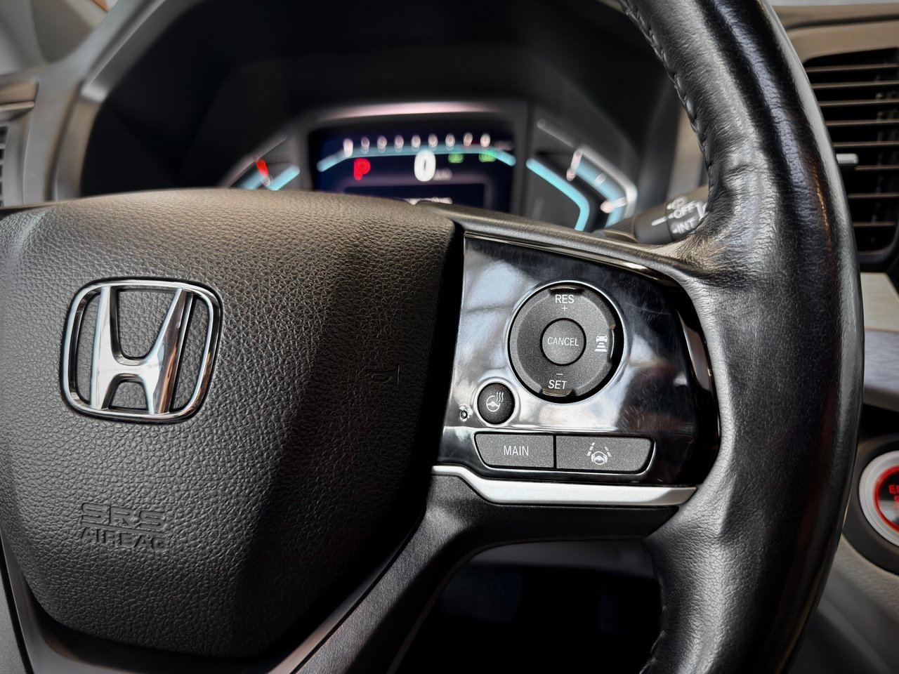 2018 Honda Odyssey Blue Notre-Dame-des-Prairies - photo #23