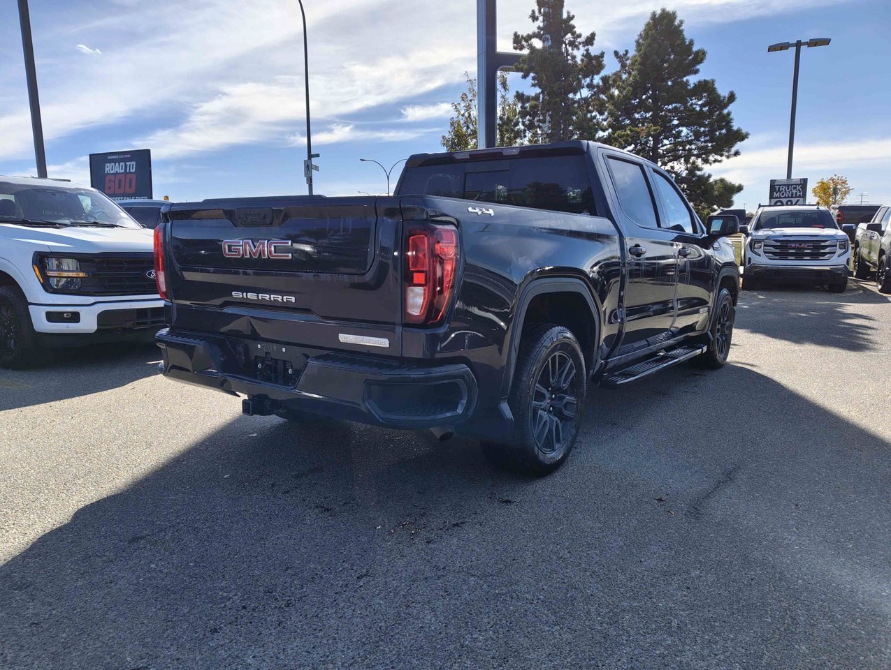 2024 GMC Sierra 1500 4WD Crew Cab 147 Elevation Grey Sherwood Park - photo #5