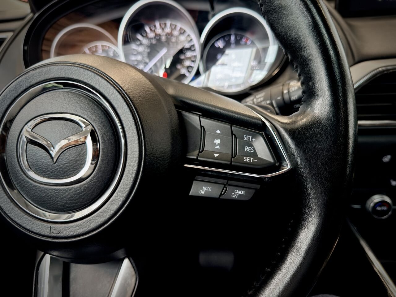 Mazda CX-9 2023 Argent Notre-Dame-des-Prairies - photo #19