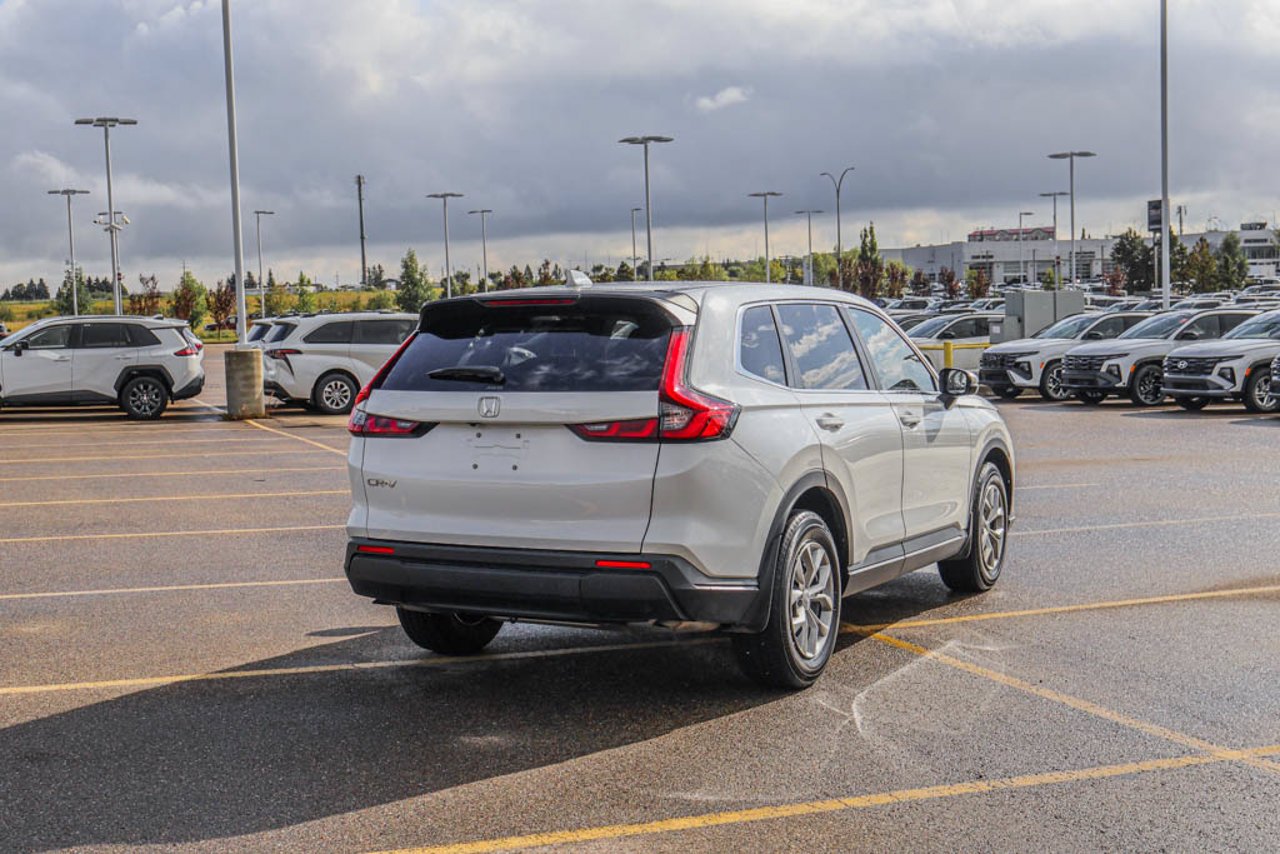 2025 Honda CR-V LX AWD White Sherwood Park - photo #8