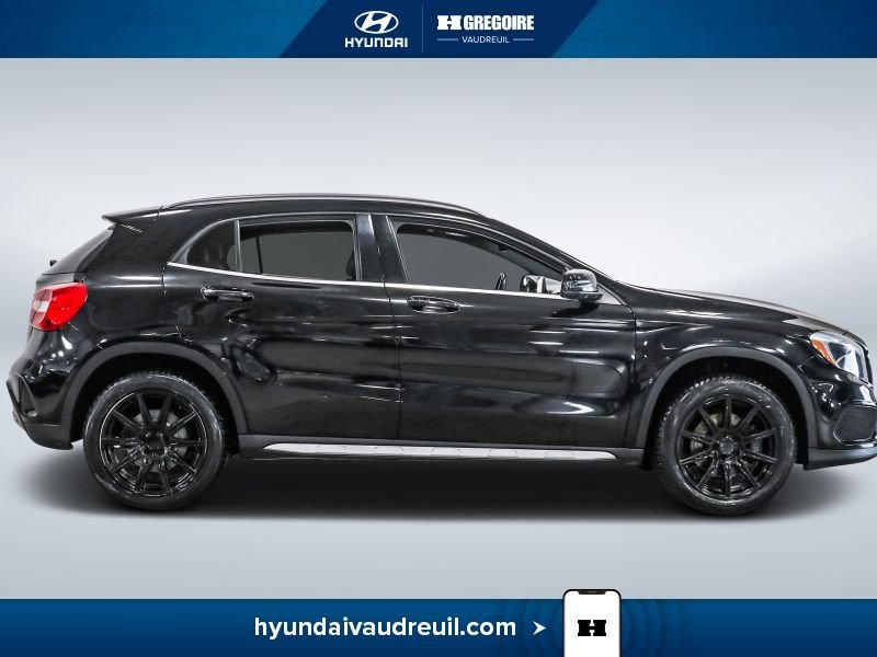 2016 Mercedes Benz GLA Black Saint-Eustache - photo #12