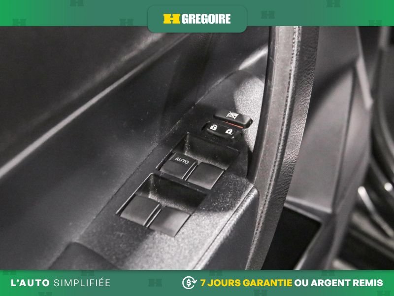 Toyota Corolla 823044 | SE AUTO AC CUIR GR ELECT CAMERA DE RECUL BLEUTOOTH 2019 Noir Laval - photo #15