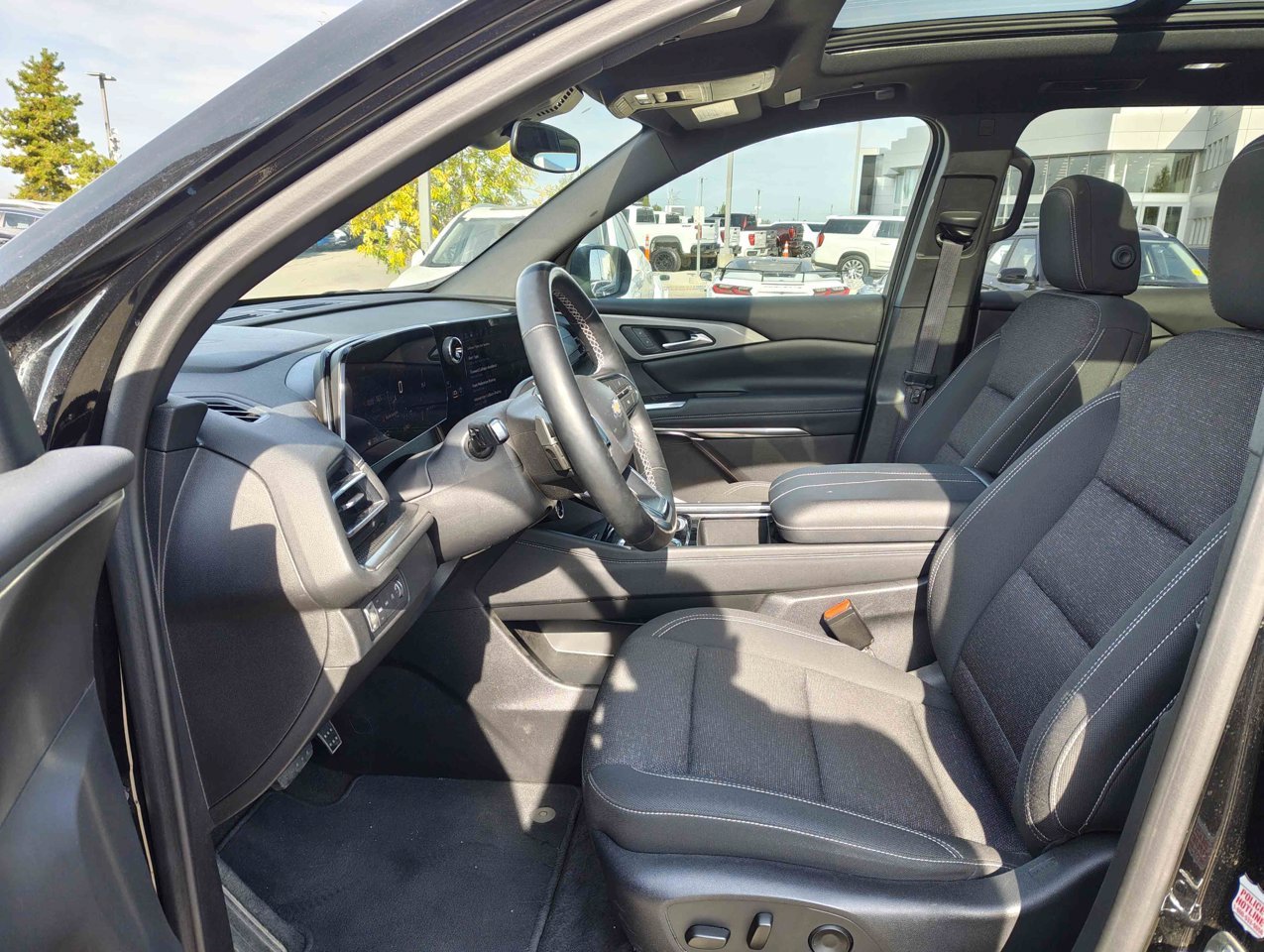 2025 Chevrolet Traverse AWD 4dr LT Black Sherwood Park - photo #7
