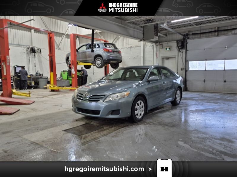2010 Toyota Camry Green Blainville - photo #2