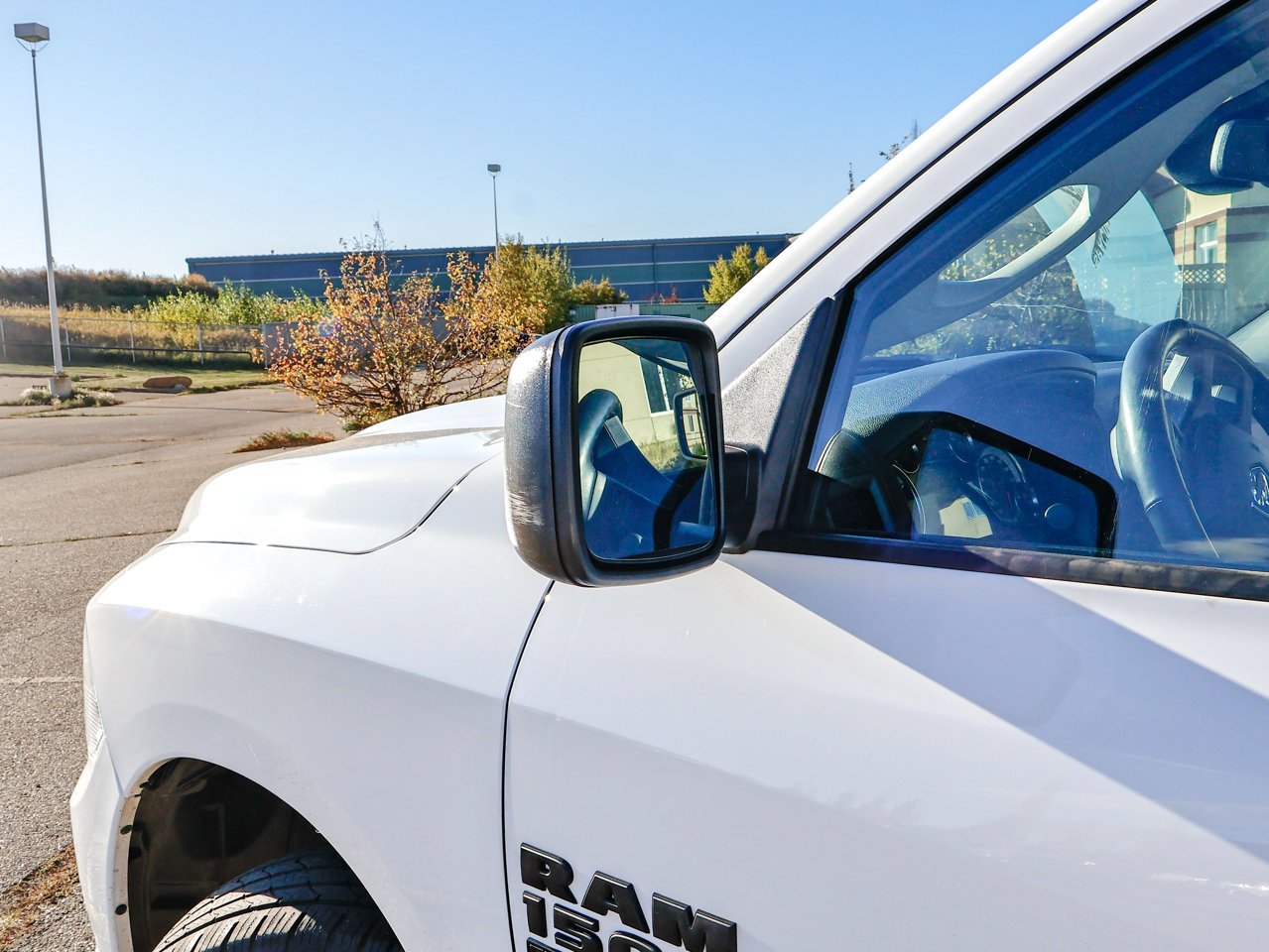 2022 Ram 1500 Classic Express 4x4 Quad Cab 6'4 Box White Sherwood Park - photo #7