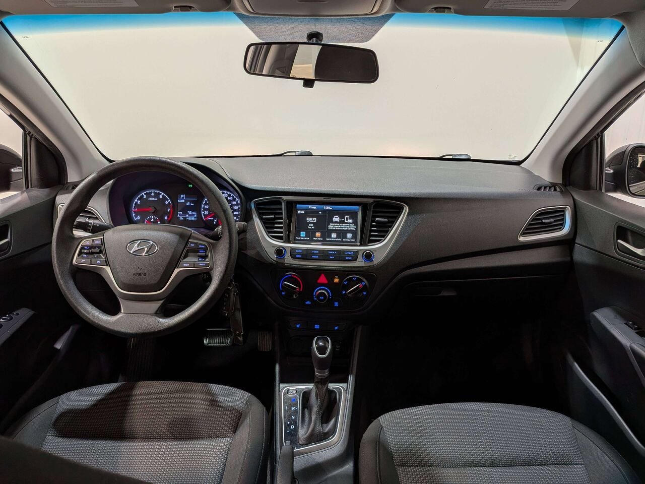 2020 Hyundai Accent 5 Door Preferred IVT Black Val-David - photo #12