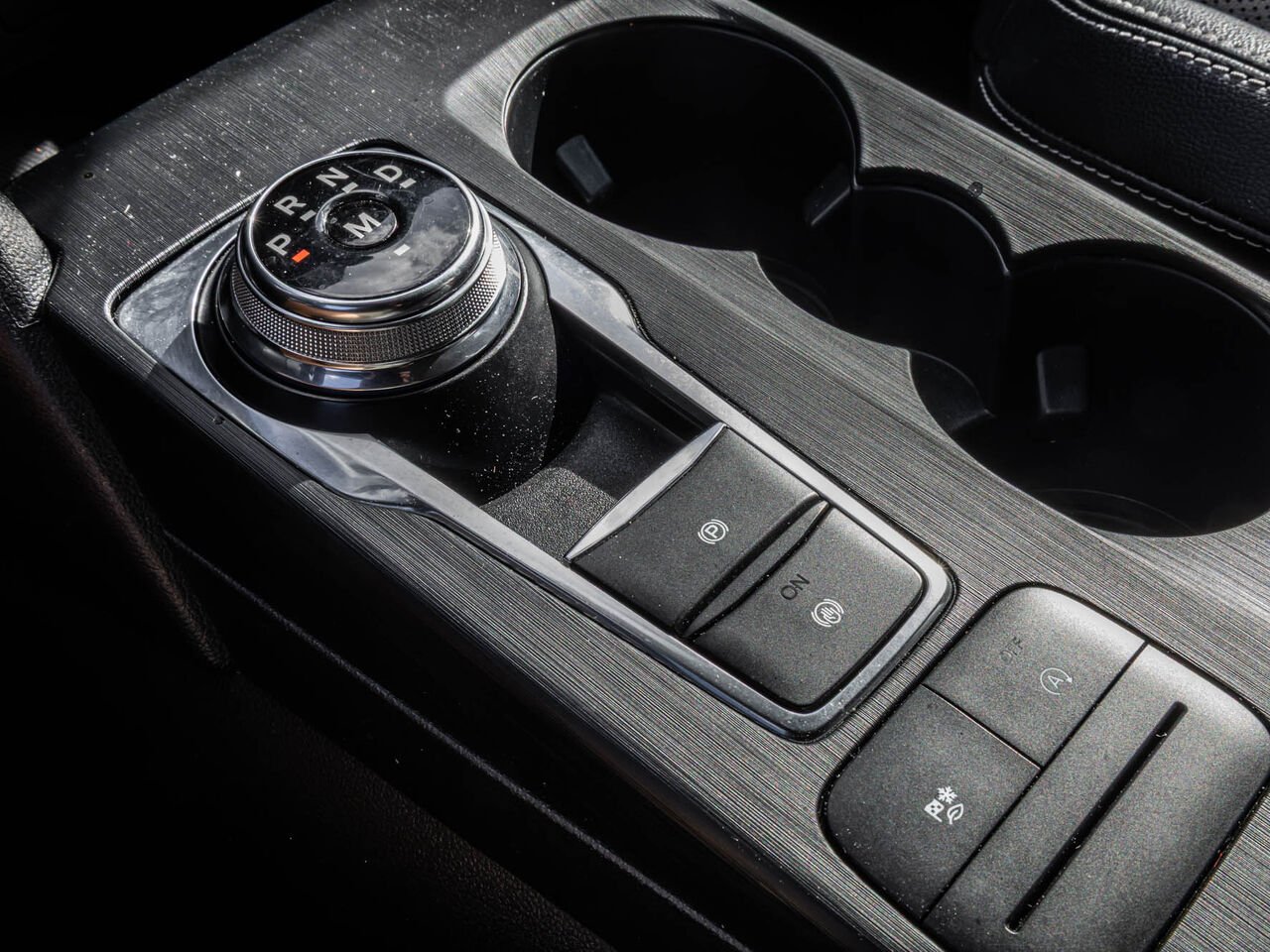 2020 Ford Escape Black Sainte-Julienne - photo #22