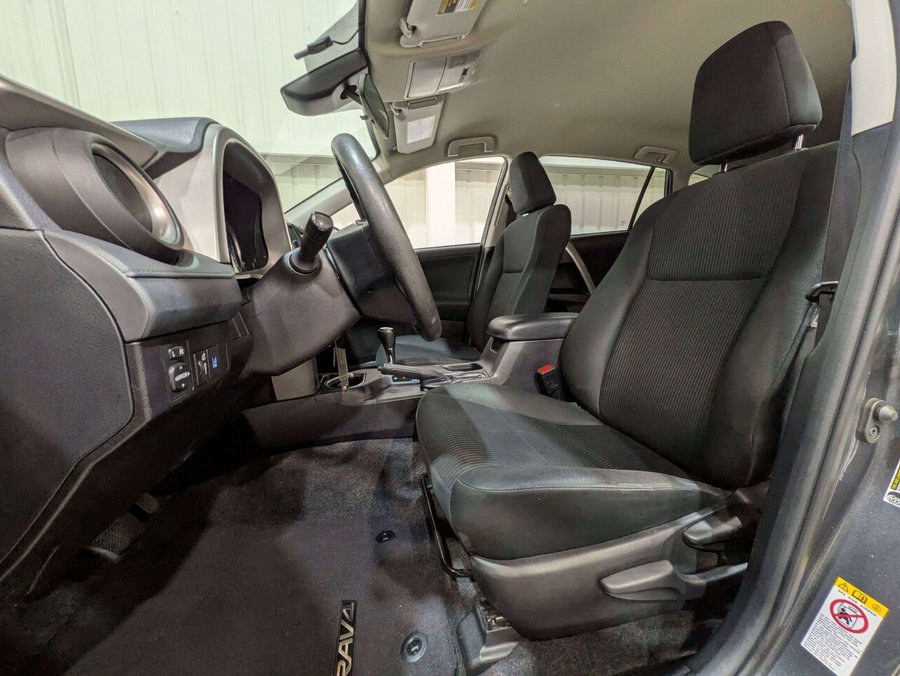 2018 Toyota RAV4 FWD LE Grey
