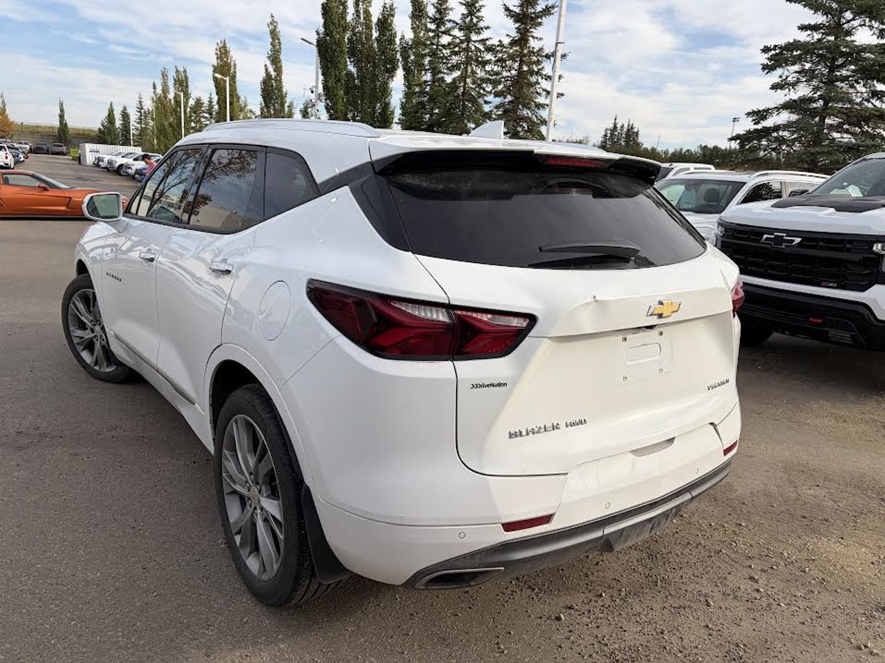 2019 Chevrolet Blazer AWD 4dr 3.6L Premier White Sherwood Park - photo #3