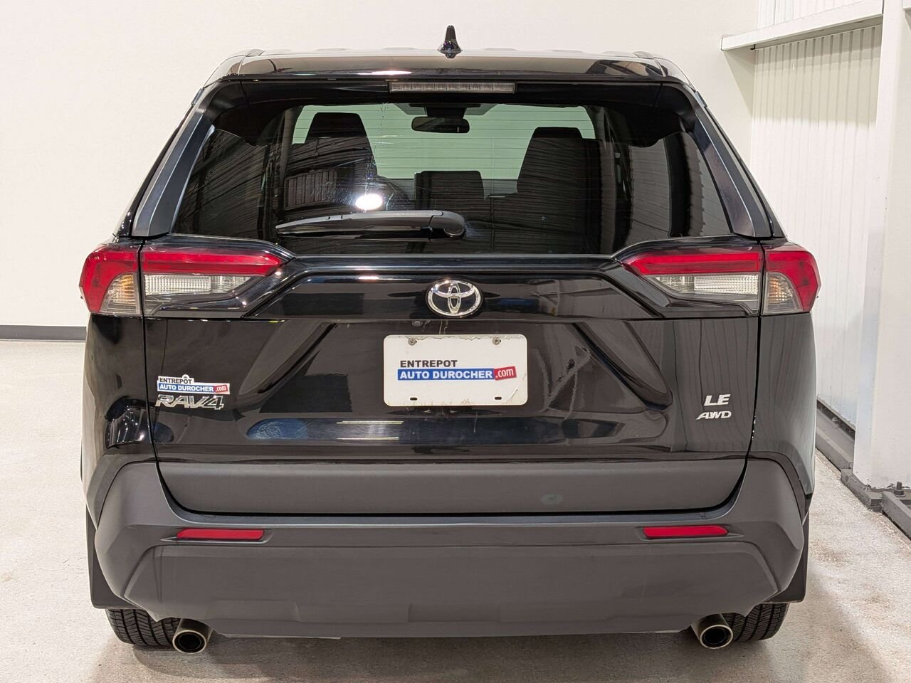 Toyota RAV4 LE AWD 2024 Noir Val-David - photo #5